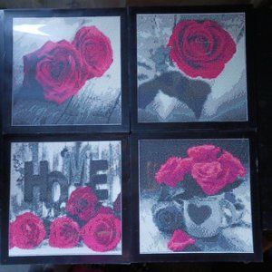 Handcrafted artwork 4 PC. Set roses